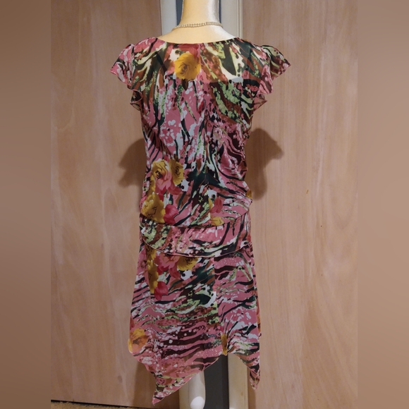 Jonathan Martin Floral Dress - Picture 5 of 8